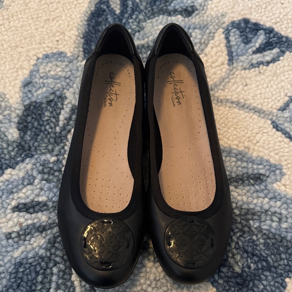 Collection B Black Flats with Embossed Accent